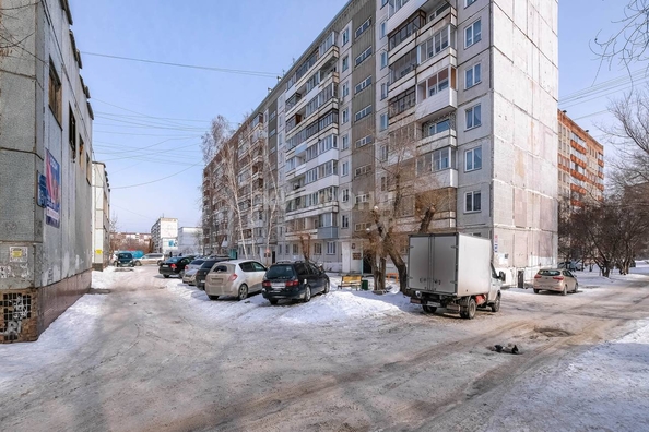 
   Продам 2-комнатную, 42.8 м², Связистов ул, 141

. Фото 9.