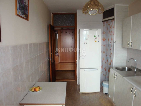 
   Продам 3-комнатную, 64.9 м², Героев Революции ул, 12/1

. Фото 1.