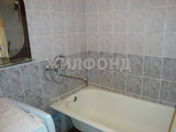 
   Продам 3-комнатную, 64.9 м², Героев Революции ул, 12/1

. Фото 7.
