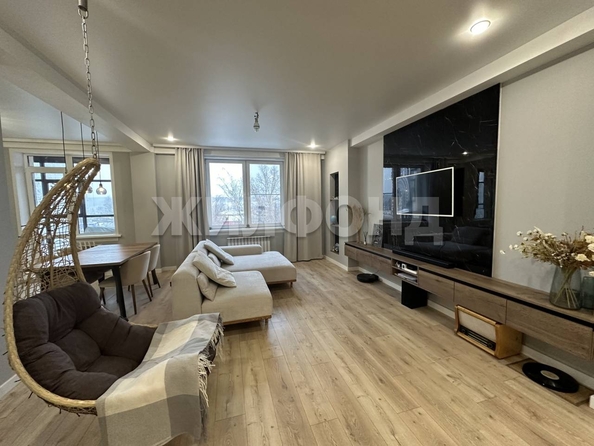 
   Продам 3-комнатную, 83.4 м², Героев Революции ул, 25

. Фото 1.