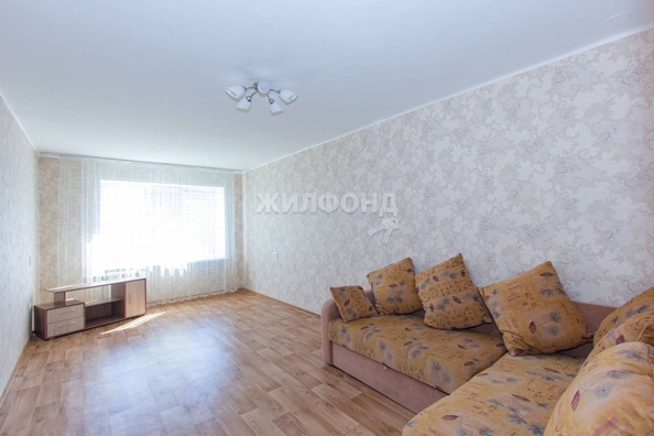 
   Продам 3-комнатную, 69.1 м², Зорге ул, 105

. Фото 3.