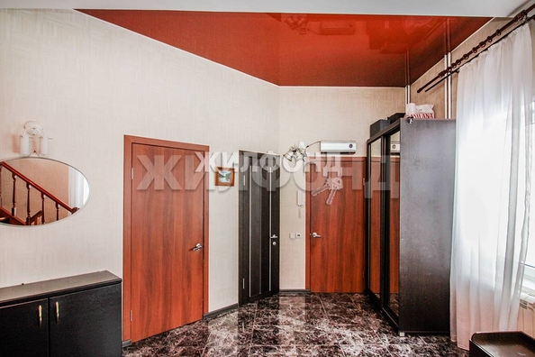 
   Продам дом, 350 м², Марусино село

. Фото 16.