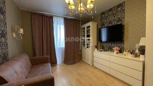 
   Продам 2-комнатную, 64.1 м², Лескова ул, 19

. Фото 6.