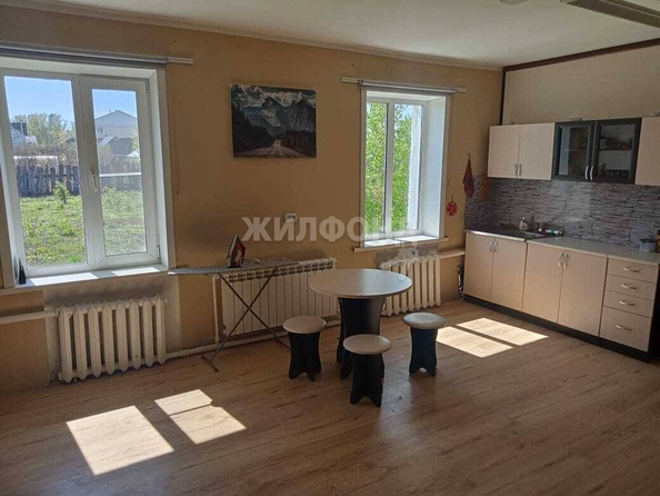 
   Продам 2-комнатную, 56 м², 50 лет Октября ул, 27

. Фото 6.