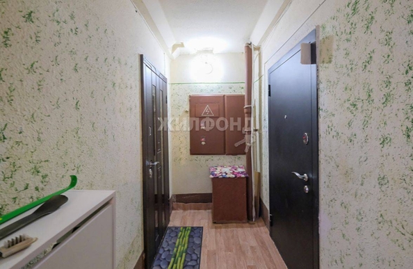 
   Продам 3-комнатную, 59.6 м², Петухова ул, 122/1

. Фото 24.