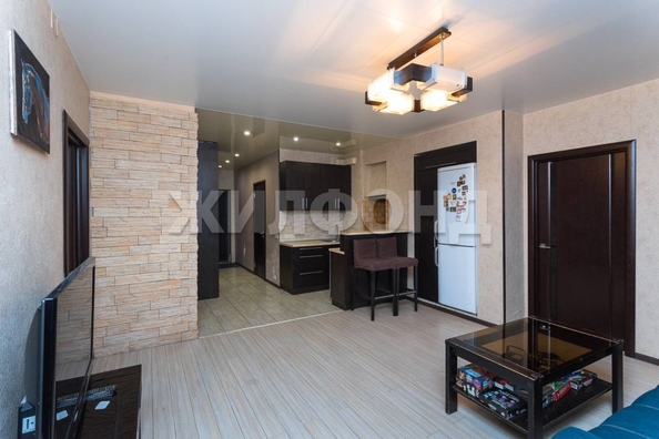 
  Продается 3-комн. квартира, 72.8 м², Овражная ул, д. 11
. Фото 2.