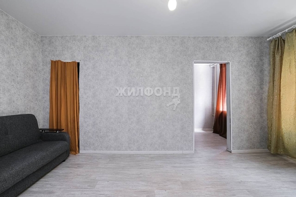 
   Продам 2-комнатную, 43 м², Бориса Богаткова ул, 186

. Фото 12.