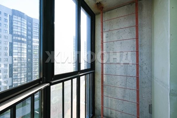 
   Продам 3-комнатную, 45.1 м², Ясный Берег ул, 33

. Фото 23.