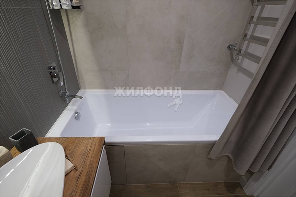 
   Продам 3-комнатную, 60 м², Николая Островского ул, 60

. Фото 12.