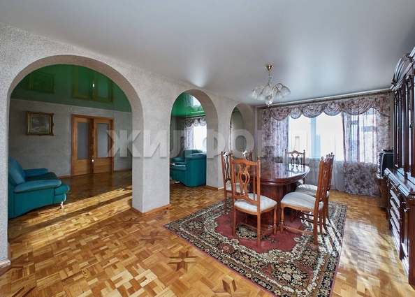 
   Продам 5-комнатную, 183.6 м², Сибиряков-Гвардейцев ул, 23/1

. Фото 2.