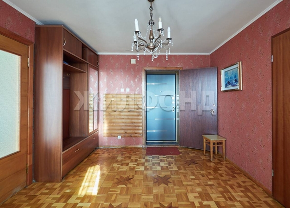 
   Продам 5-комнатную, 183.6 м², Сибиряков-Гвардейцев ул, 23/1

. Фото 24.