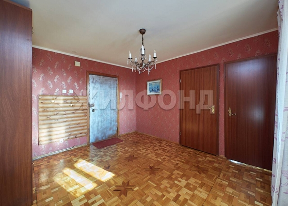 
   Продам 5-комнатную, 183.6 м², Сибиряков-Гвардейцев ул, 23/1

. Фото 25.