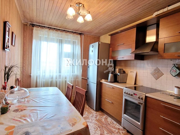 
   Продам дом, 200 м², Новосибирск

. Фото 11.