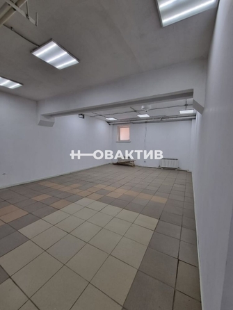 
   Продам помещение свободного назначения, 41 м², Зорге ул, 197

. Фото 2.