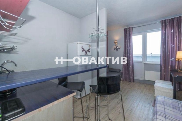 
   Продам студию, 23 м², Бориса Богаткова ул, 208/3

. Фото 1.