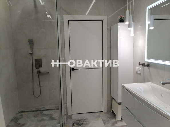 
   Продам 2-комнатную, 59.5 м², Александра Чистякова ул, 22/2

. Фото 47.