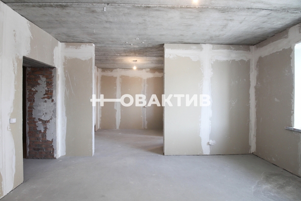 
   Продам 1-комнатную, 41.1 м², Молодежи б-р, 15

. Фото 21.