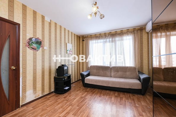 
   Продам 1-комнатную, 32.5 м², Титова ул, 234/1

. Фото 2.