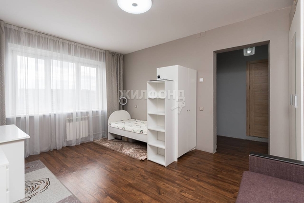 
   Продам 1-комнатную, 32.7 м², Вертковская ул, 121

. Фото 4.