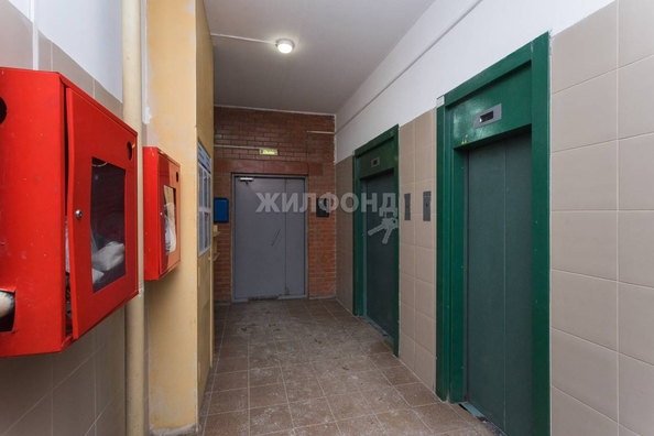 
   Продам 1-комнатную, 35.5 м², Адриена Лежена ул, 29

. Фото 9.