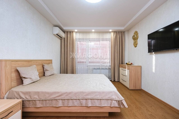 
   Продам 2-комнатную, 56.3 м², Тюленина ул, 14

. Фото 1.