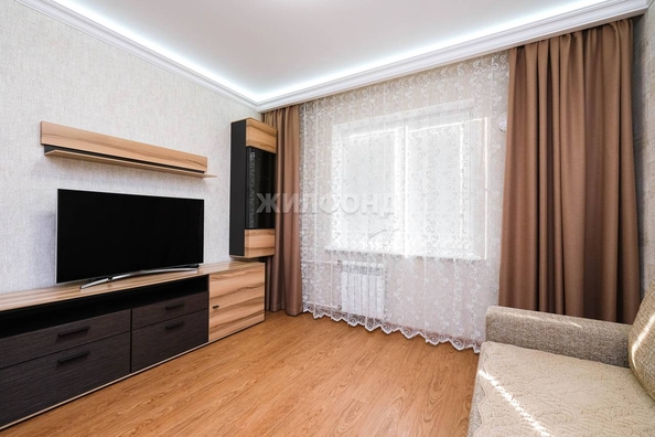 
   Продам 2-комнатную, 56.3 м², Тюленина ул, 14

. Фото 5.