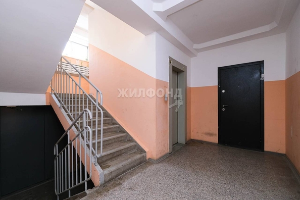 
   Продам 2-комнатную, 56.3 м², Тюленина ул, 14

. Фото 26.