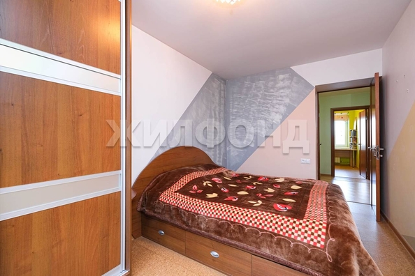 
   Продам 3-комнатную, 58.9 м², Забалуева ул, 60

. Фото 14.