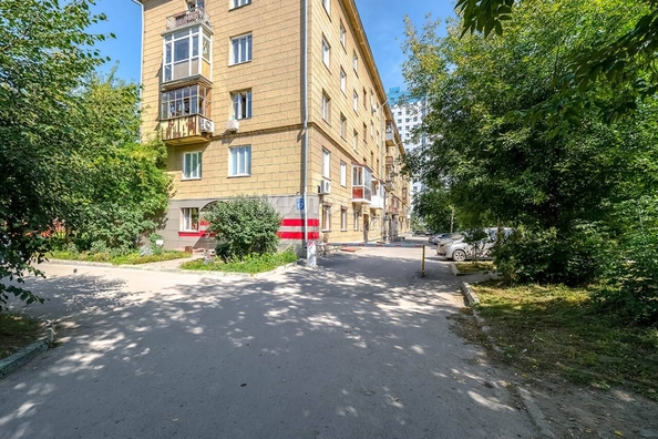 
   Продам 3-комнатную, 75.2 м², Геодезическая ул, 17

. Фото 25.