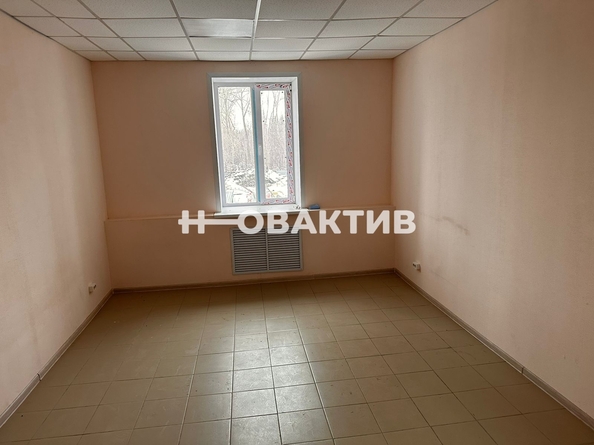 
   Продам помещение свободного назначения, 15.1 м², Ленина ул, 122

. Фото 6.