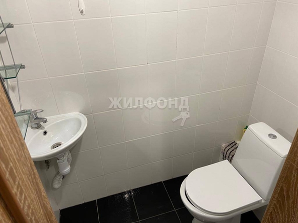 
   Продам 2-комнатную, 75.6 м², Залесского ул, 2/2

. Фото 9.