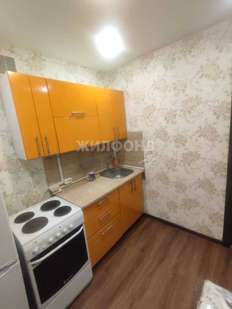 
   Продам 2-комнатную, 46 м², Владимировская ул, 12

. Фото 13.