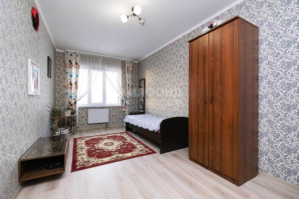 
   Продам 3-комнатную, 103.3 м², Сухарная ул, 96/2

. Фото 27.