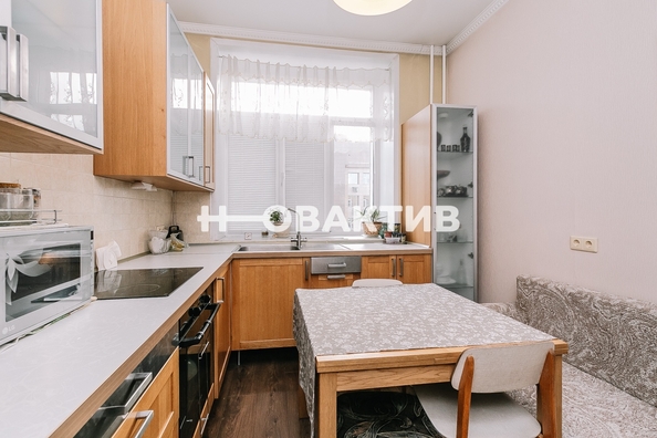 
   Продам 2-комнатную, 53 м², Депутатская ул, 38

. Фото 5.