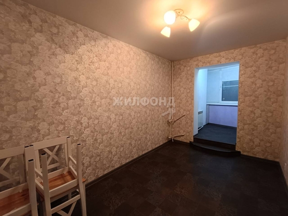 
   Продам 2-комнатную, 44.3 м², Связистов ул, 141

. Фото 12.