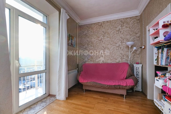 
   Продам 2-комнатную, 42 м², Сибиряков-Гвардейцев ул, 15

. Фото 15.