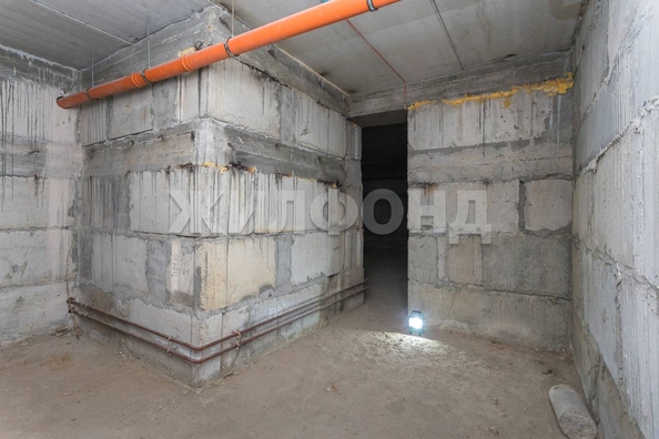 
   Продам 3-комнатную, 101.3 м², Герцена ул, 1/1

. Фото 4.