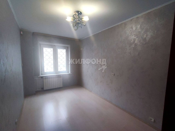 
   Продам 4-комнатную, 70 м², Новосибирская ул, 22

. Фото 9.