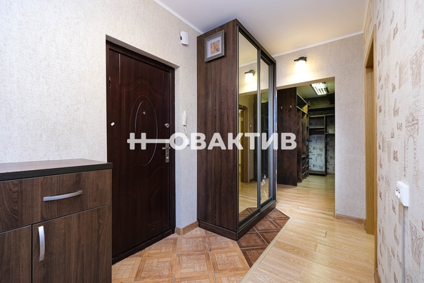 
   Продам 2-комнатную, 76 м², Татьяны Снежиной ул, 51

. Фото 5.