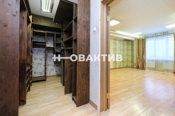 
   Продам 2-комнатную, 76 м², Татьяны Снежиной ул, 51

. Фото 7.