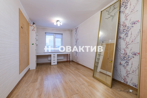 
   Продам 2-комнатную, 76 м², Татьяны Снежиной ул, 51

. Фото 15.