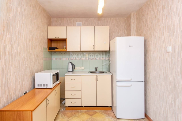 
   Продам 2-комнатную, 46.7 м², Сибирская ул, 39

. Фото 4.