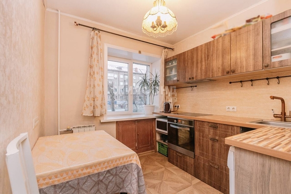 
   Продам 2-комнатную, 44.5 м², Ватутина ул, 16

. Фото 4.