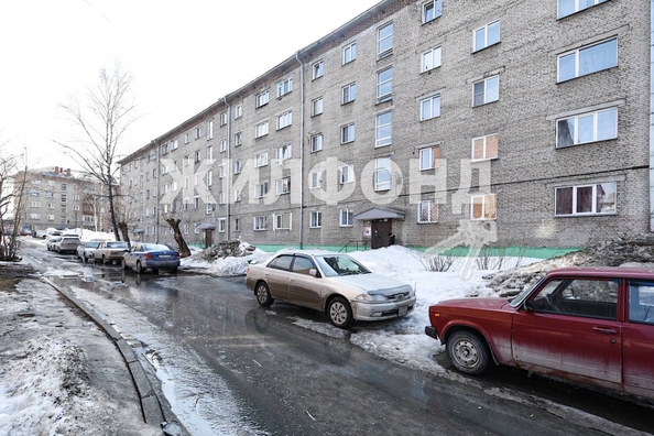 
   Продам комнату, 12.6 м², Объединения ул, 52

. Фото 10.