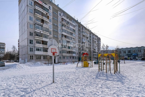 
   Продам 1-комнатную, 31.2 м², Связистов ул, 141

. Фото 2.