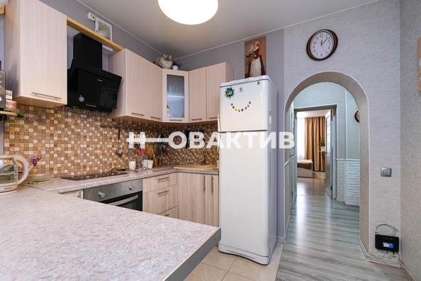 
   Продам 2-комнатную, 46 м², Николая Островского ул, 120

. Фото 15.