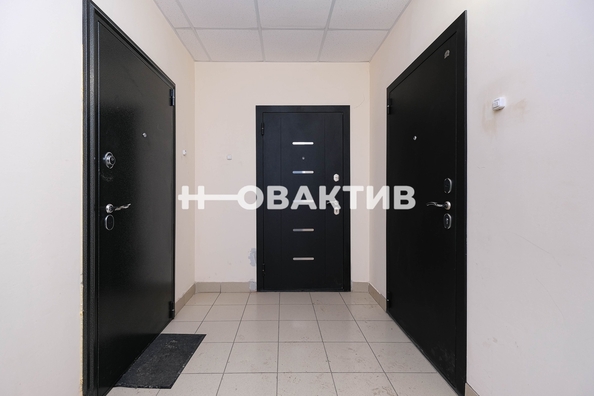 
   Продам 2-комнатную, 46 м², Николая Островского ул, 120

. Фото 21.