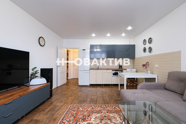 
   Продам 2-комнатную, 58.8 м², Дмитрия Шмонина ул, 1

. Фото 16.