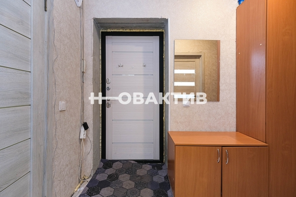 
   Продам 1-комнатную, 35 м², Романтиков ул, 12

. Фото 11.