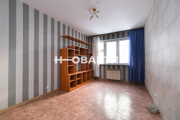 
   Продам 2-комнатную, 52.5 м², Рябиновая ул, 10/1

. Фото 1.